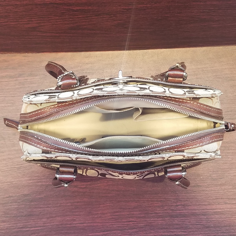 Signature Coach Handbag - Picture 11 of 11